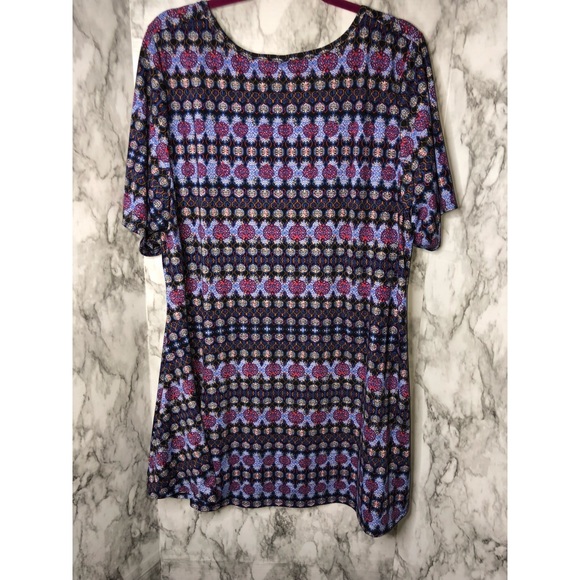 NWOT LuLaRoe Plus Size Flowy T-Shirt - Picture 3 of 5